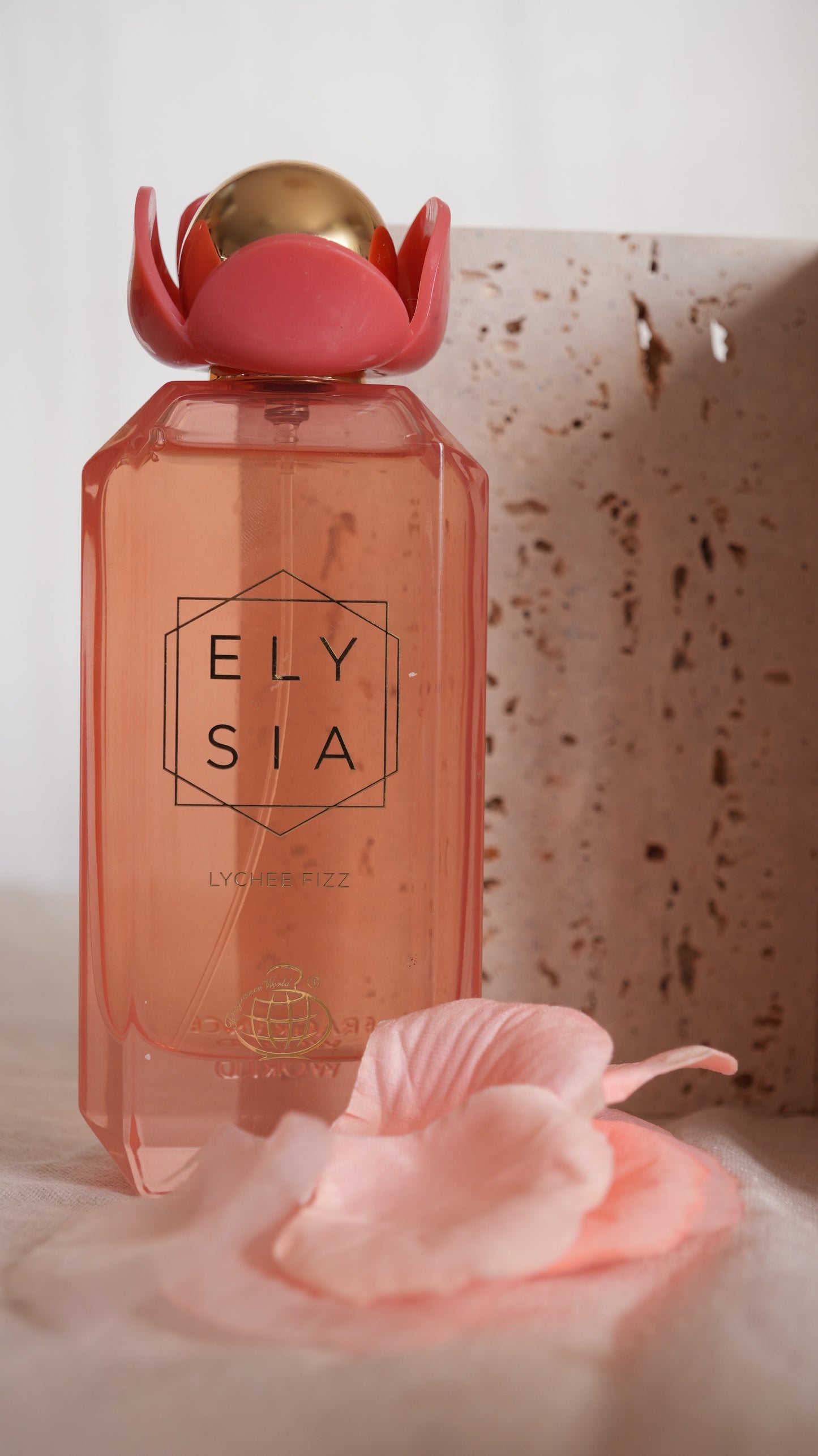 Elysia Lychee Fizz 100ml - 𝙄𝙣𝙨𝙥𝙞𝙧𝙖𝙩𝙞𝙤𝙣 𝙠𝙖𝙮𝙖𝙡𝙞 𝙀𝙙𝙚𝙣 𝙨𝙥𝙖𝙧𝙠𝙡𝙞𝙣𝙜 𝙡𝙮𝙘𝙝𝙚𝙚